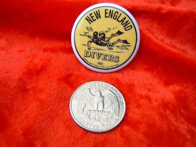 New England Divers 1.25 inch pin button New England Divers 1.25 inch pin button