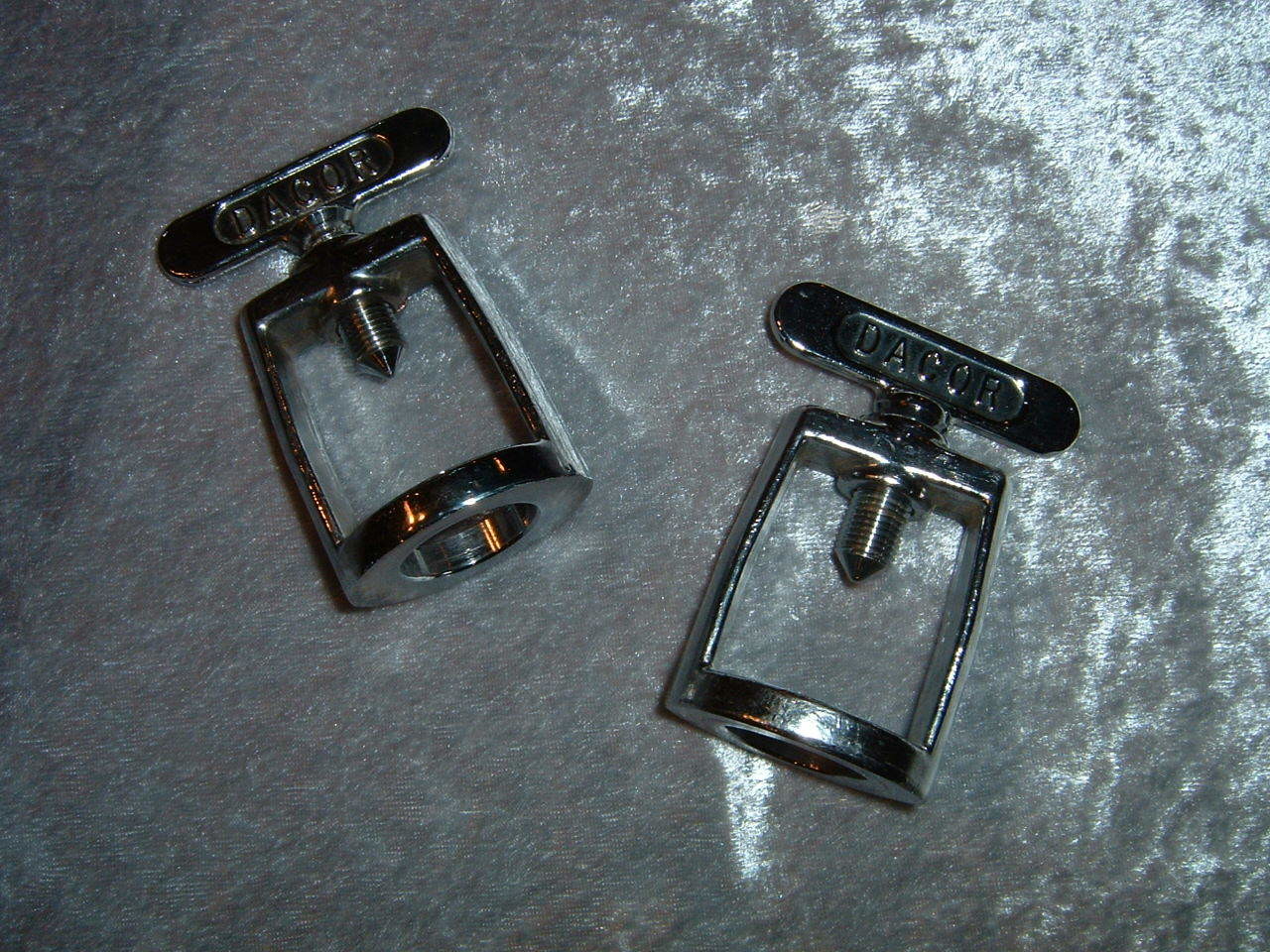 DACOR chrome yoke and screw NOS  D1381