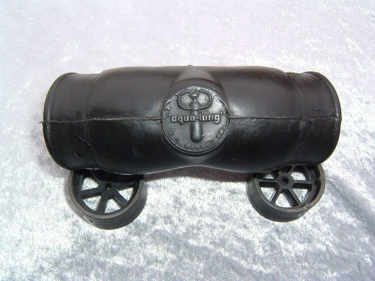 US Divers OEM used curved mouthpiece NO WAGON WHEELS