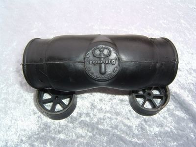 US Divers OEM used curved mouthpiece NO WAGON WHEELS