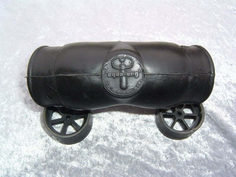 US Divers OEM used curved mouthpiece NO WAGON WHEELS