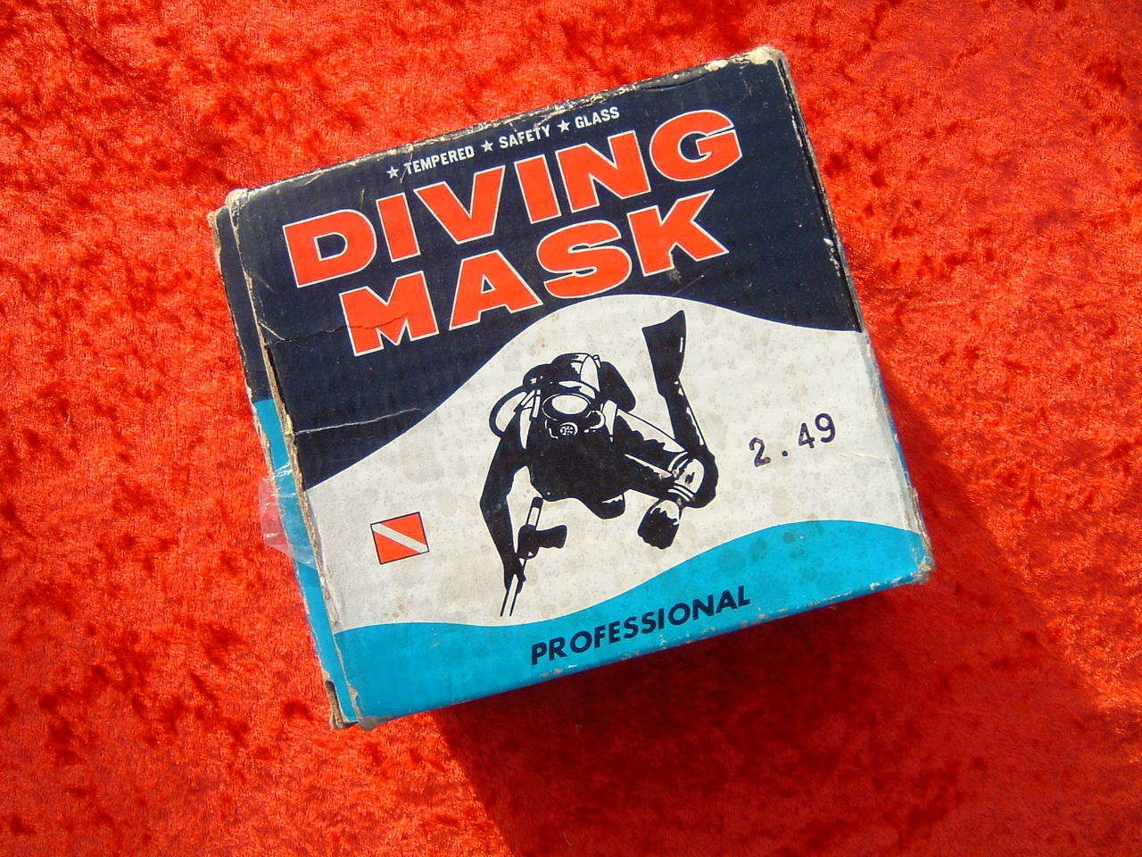 Caribbean Mask in the box Z100