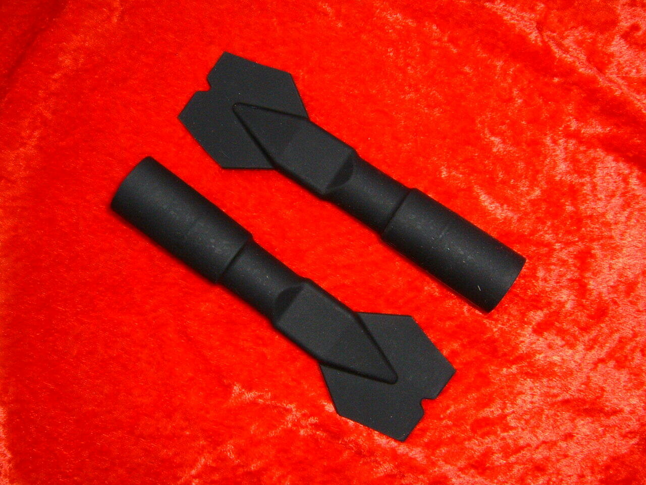 Duckbill exhaust valves made from food grade silicone SECOND DESIGN