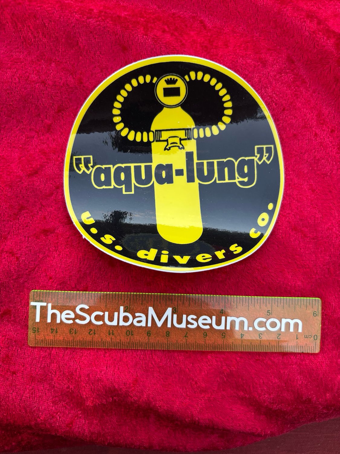 US Divers 4 3/4 inch reproduction decal