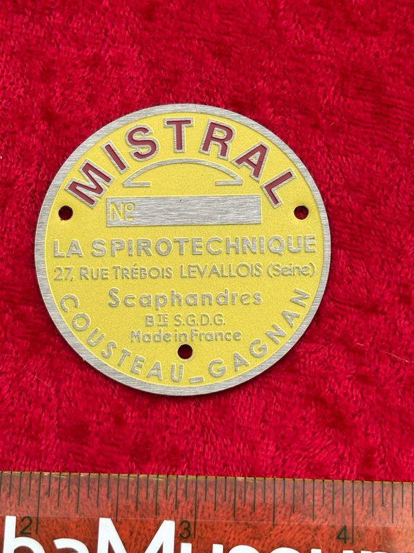 Spirotechnique Mistral label 27 Rue Trebois Levallois Version  REPRODUCTION