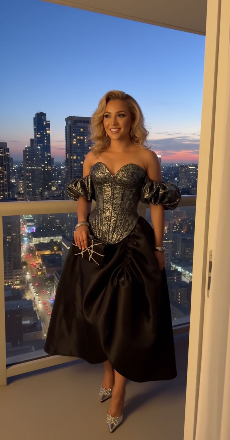Shimmering Corset &amp; Adjustable Slit Skirt