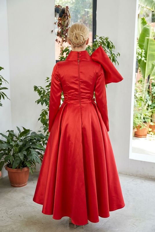 Red Bow Long Sleeve Detail Midaxi Dress