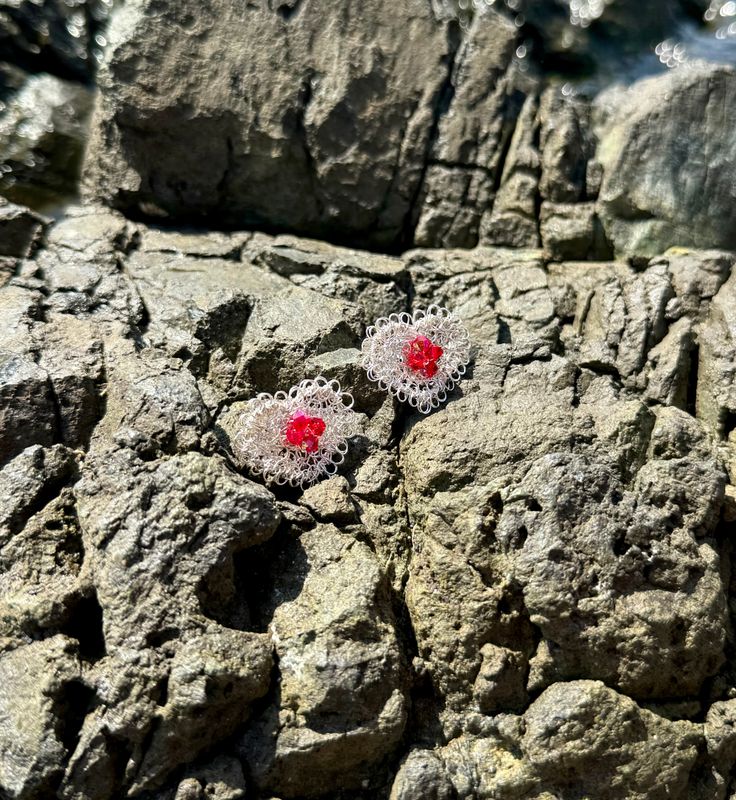 Pendientes de corazón con Circonitas Rojas