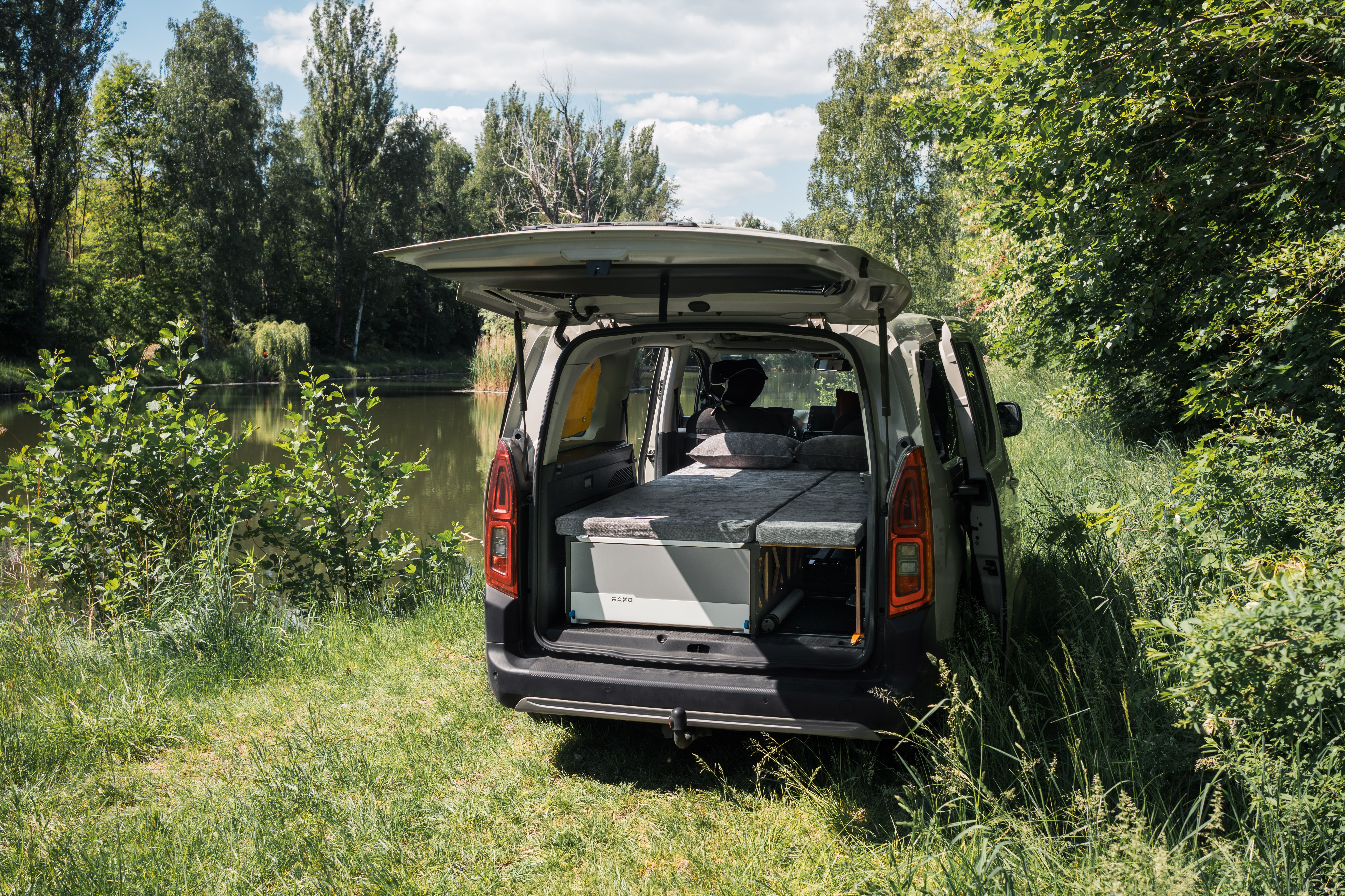 RAXO BEEVAK set for combi van