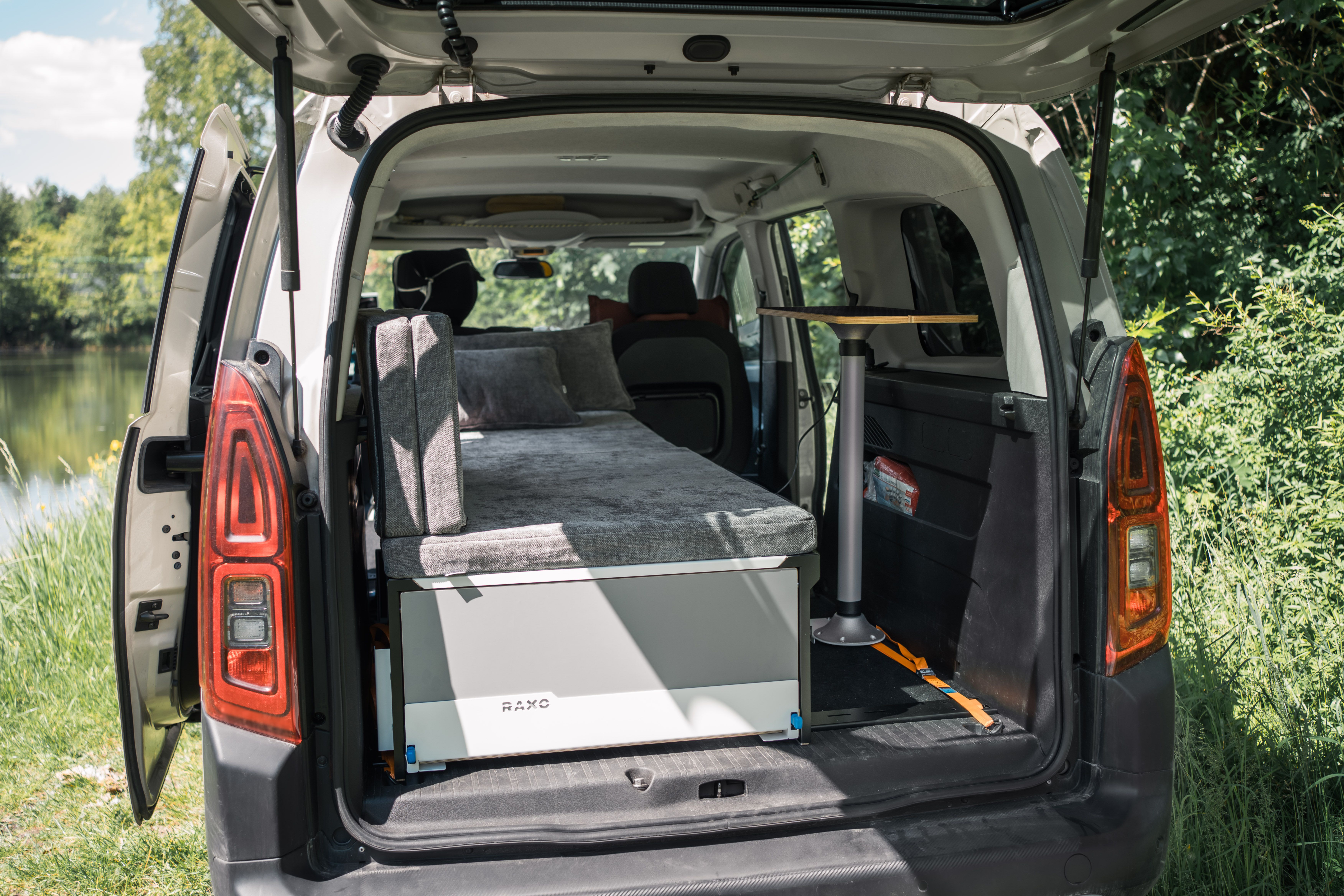 RAXO BEEVAK set for combi van