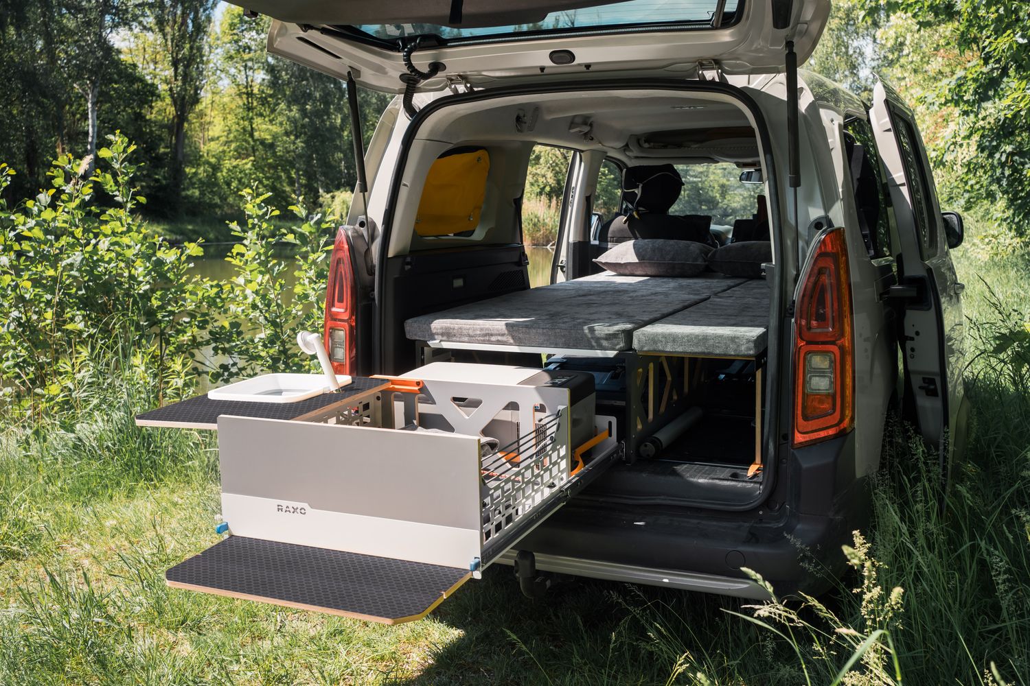 RAXO BEEVAK ​   set for combi van