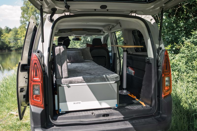 BEEVAK CAMPINGBOX
