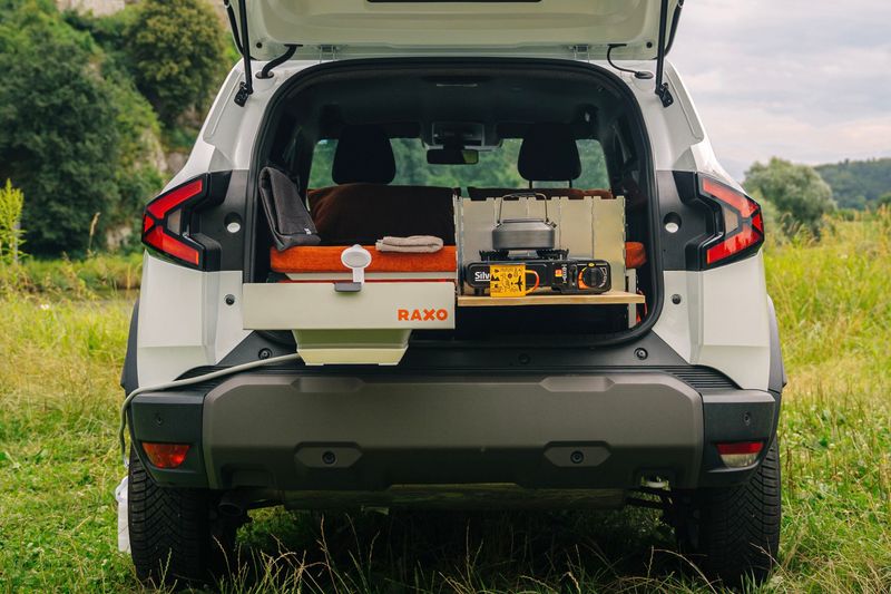 CROSSOVER / HATCHBACK / SUV / KOMBI / MINIVAN