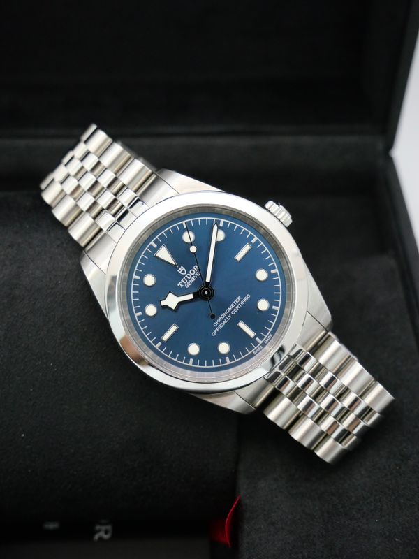 Tudor Black Bay