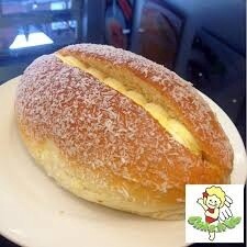 Coconut Cream Bread (2pcs) 老奶油椰丝包