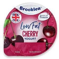 Brooklea Cherry Yogurt 450g