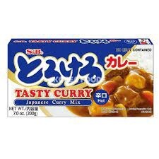 S&amp;B Torokeru Curry Hot 180g
