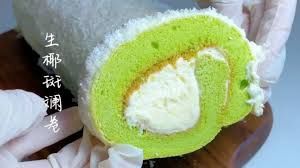 Pandan Coconut Cream Roll Slice 生椰斑斓卷片