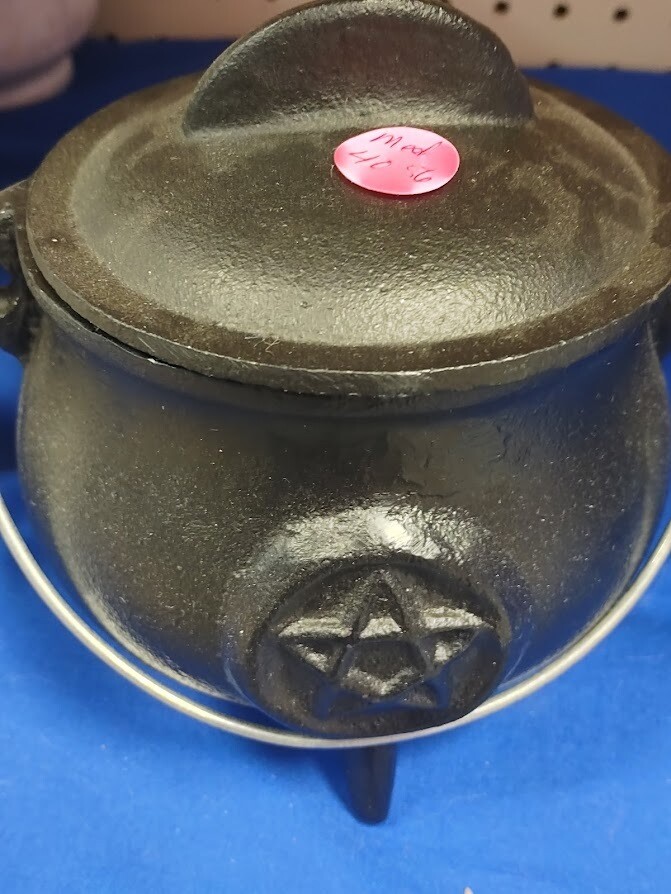 Cast Iron Cauldron Large 5.5