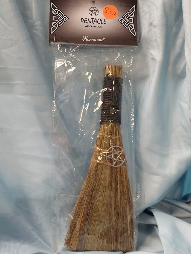 Wicca Broom/Pentacle