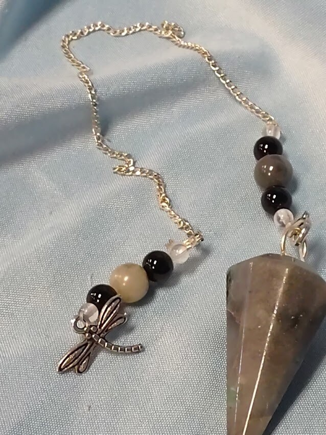 Hexagonal Emaerald Pendulum/dragonfly