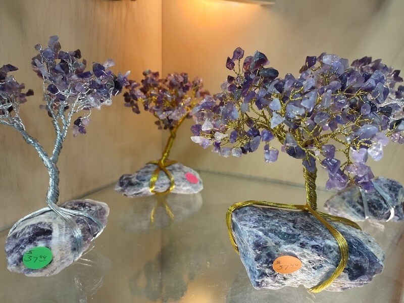 Amethyst Gemstone Tree/w/Amethyst base/Gold wire