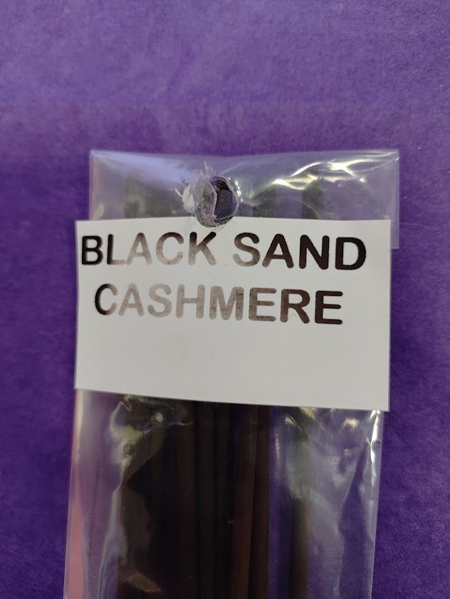 BLACK SAND/CASHMERE
