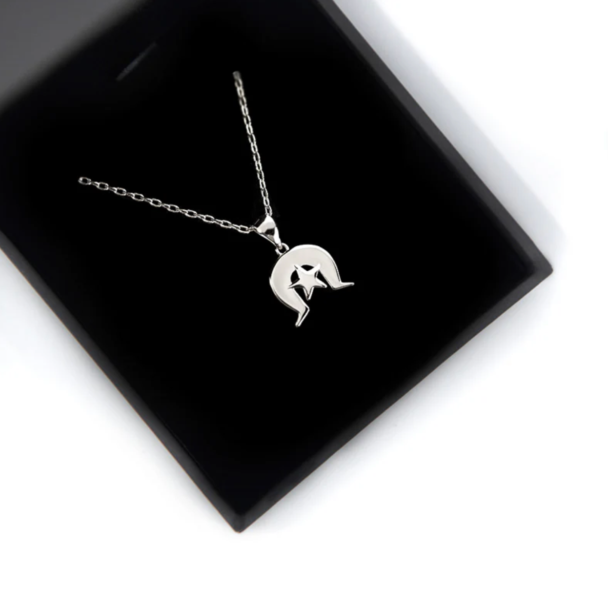 Silver Dhari Pendant (40-45cm)