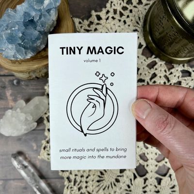 Tiny Magic Zine (#1)