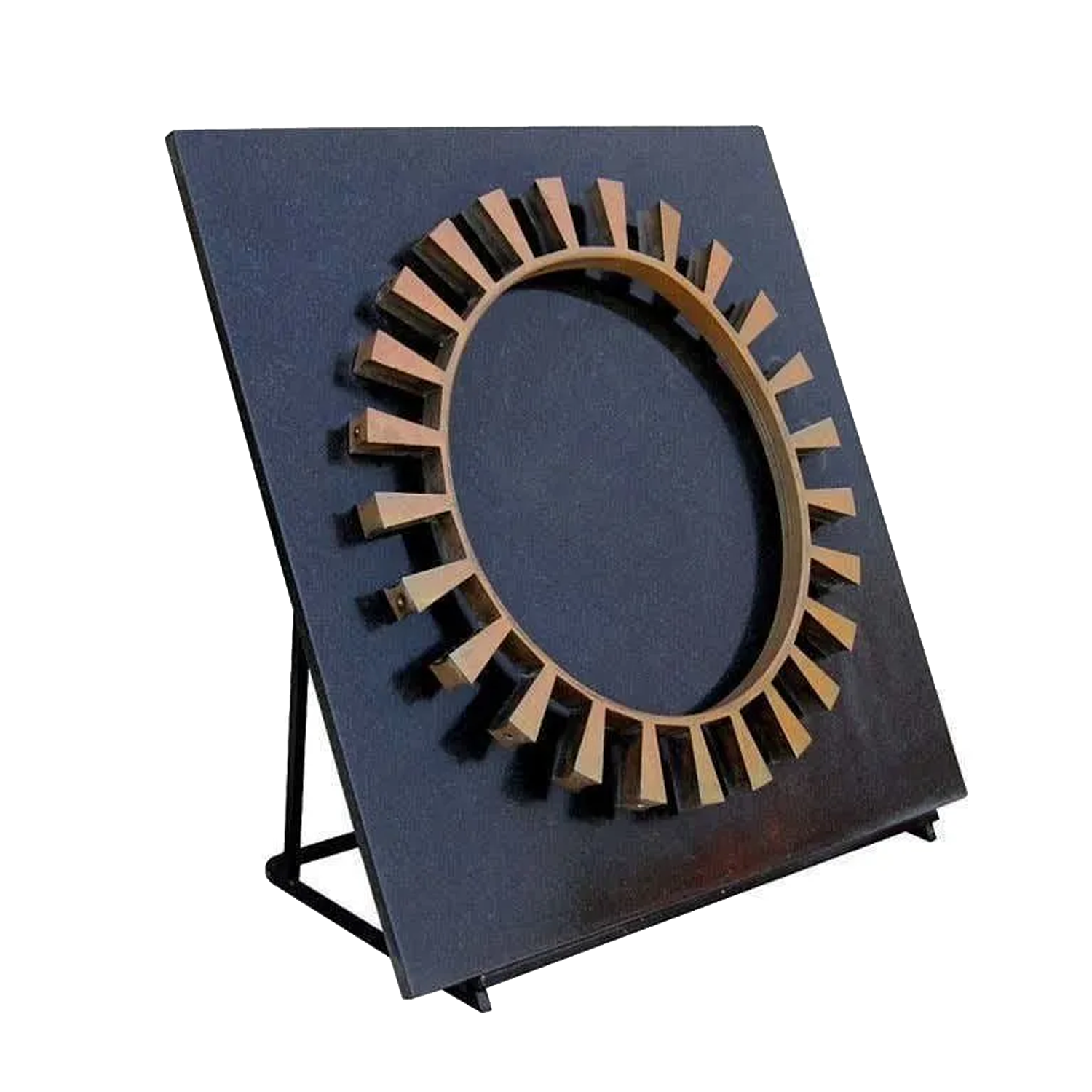 Sunburst Leaning Object