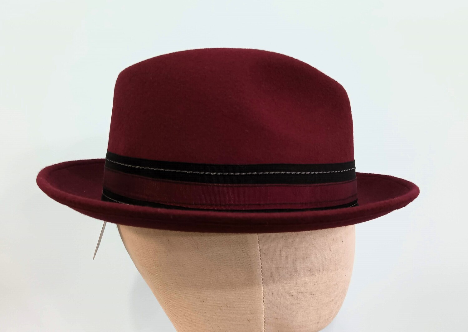 Idris Burgundy M