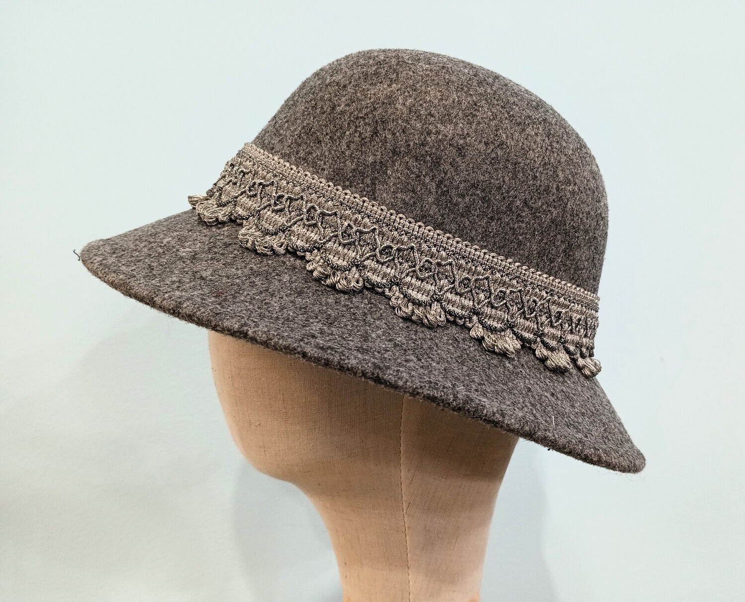Primrose Bell Cloche Grey