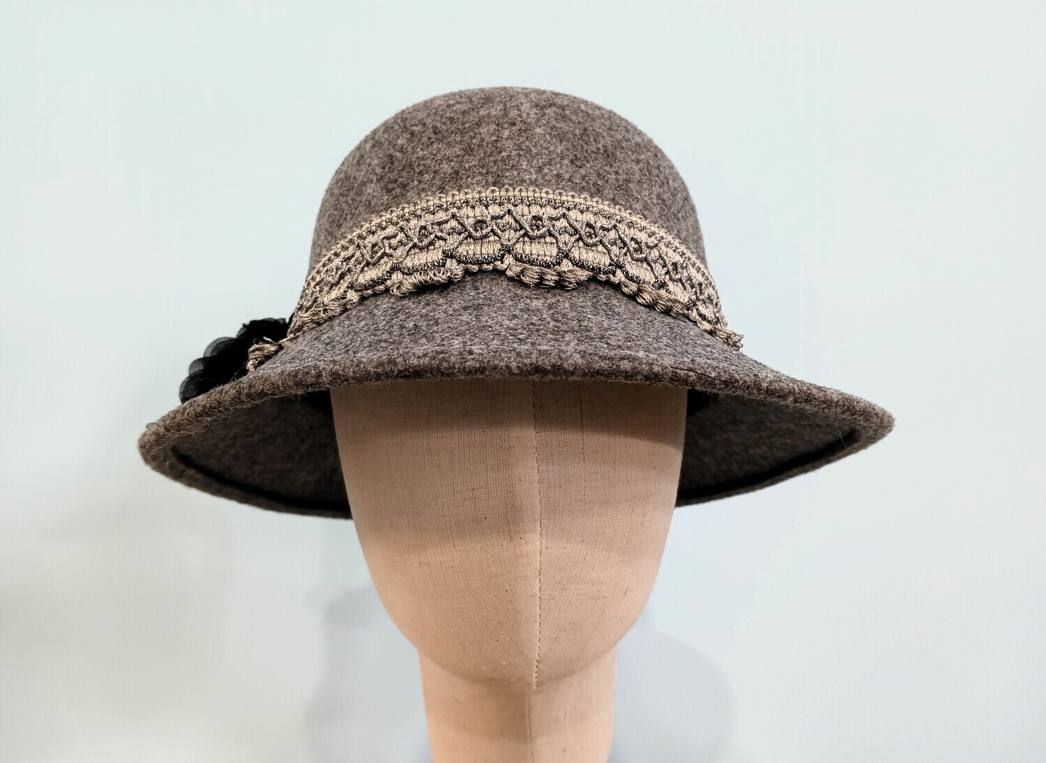 Primrose Bell Cloche Grey