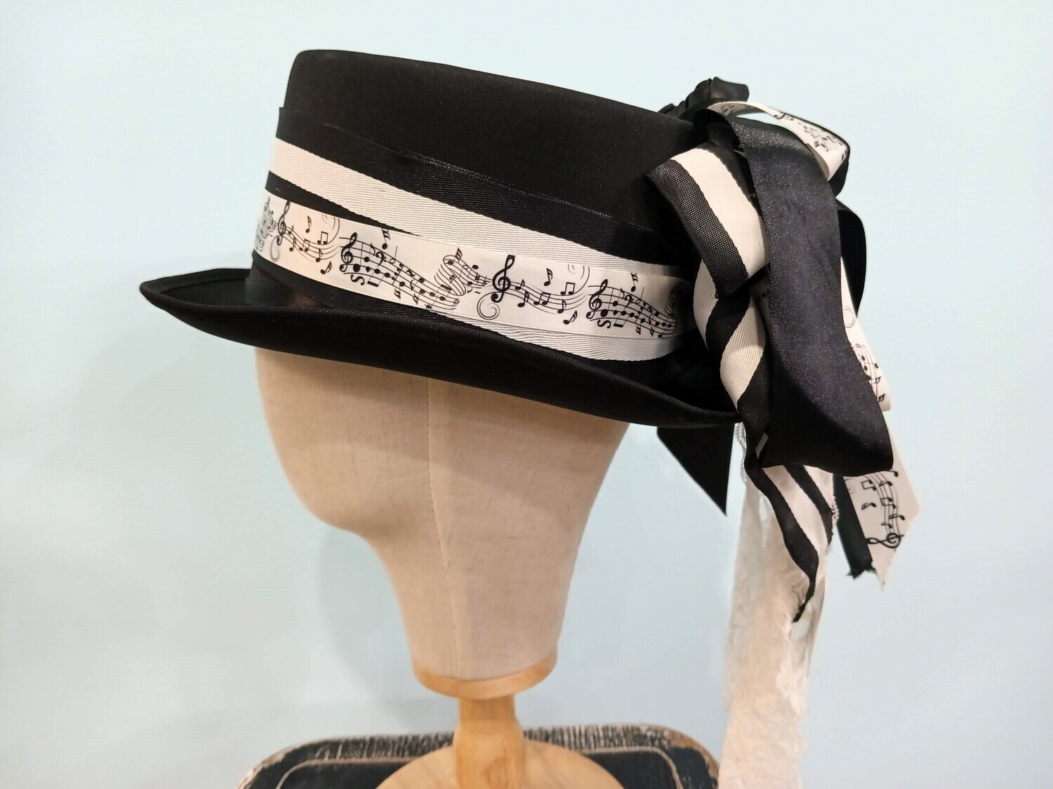 Permasilk Ladies Music Notes Top Hat