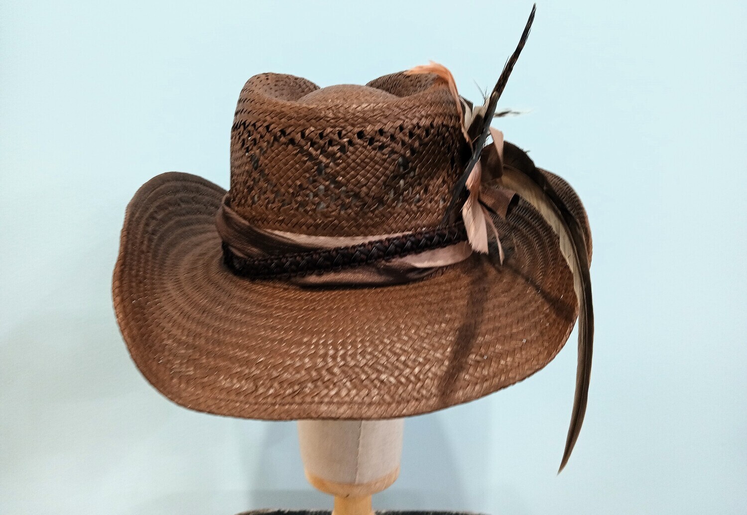 Straw Brown Fthr/ Band 1