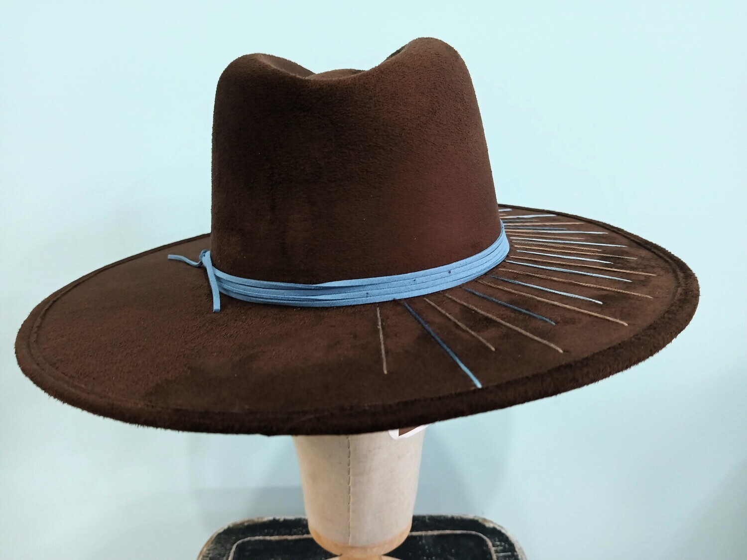 Lively Rancher Brown M
