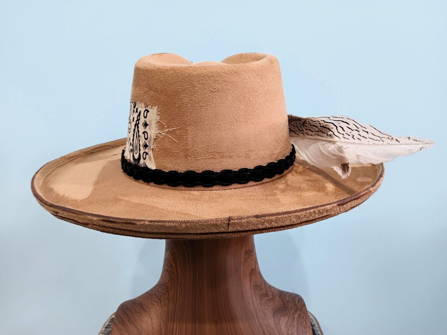 Tash Taupe Rancher Fthr/ Band 2