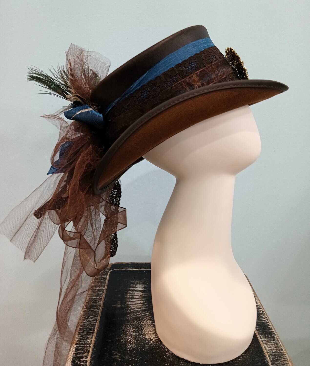 El Dorado AH Ladies Brown/ Peacock 1 M