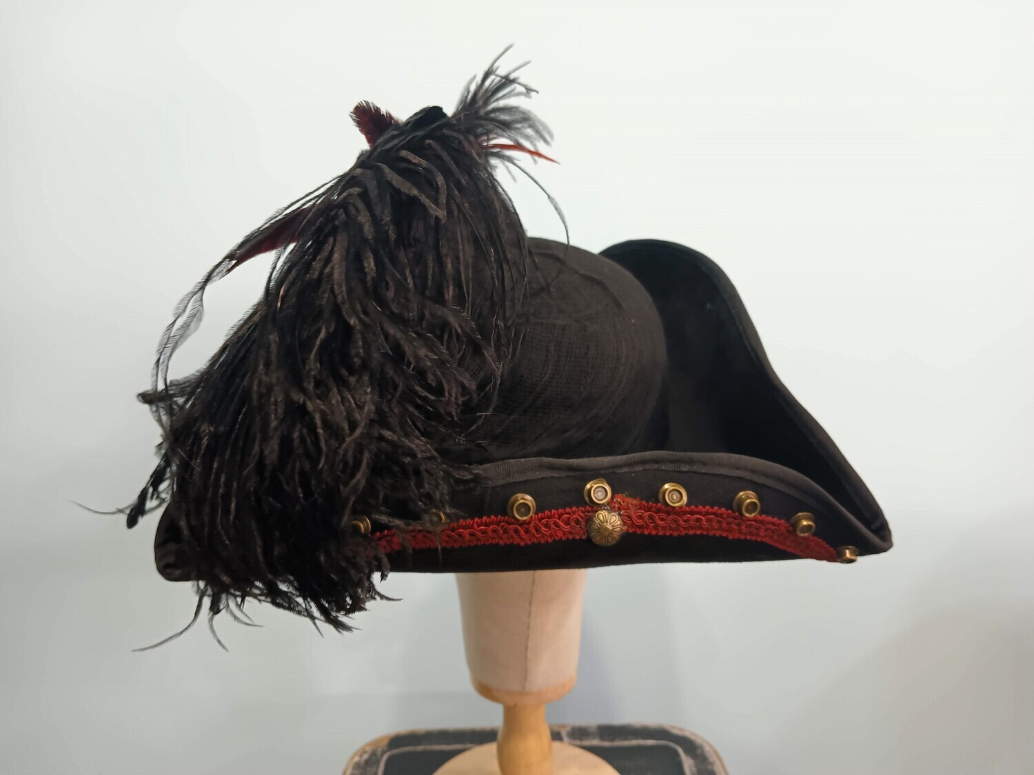 Calypso Black/ Red 1