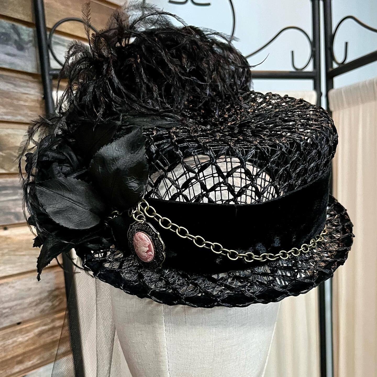 Vintage Pill Box Black 1