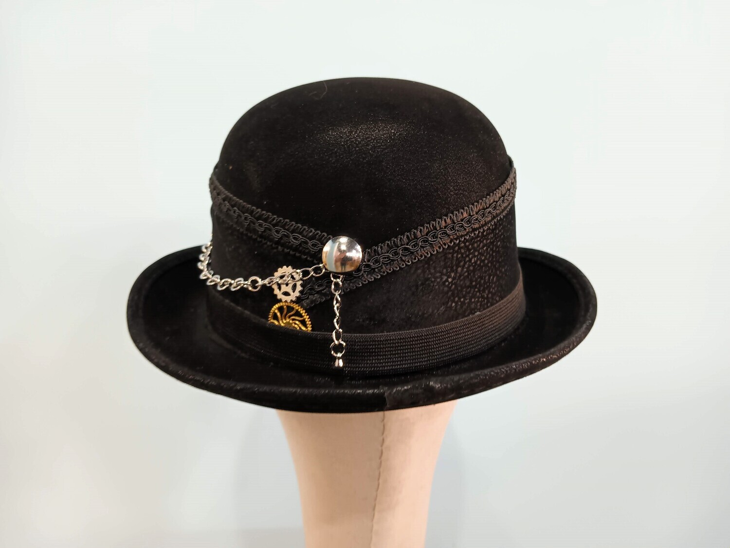 L.Crown Bowler Steampunk Black 2