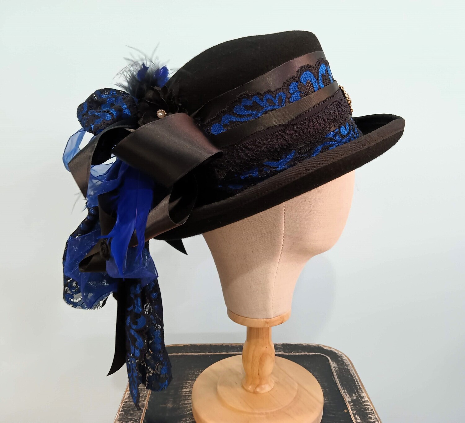 Soft Wool Ladies Black/ Blue 1