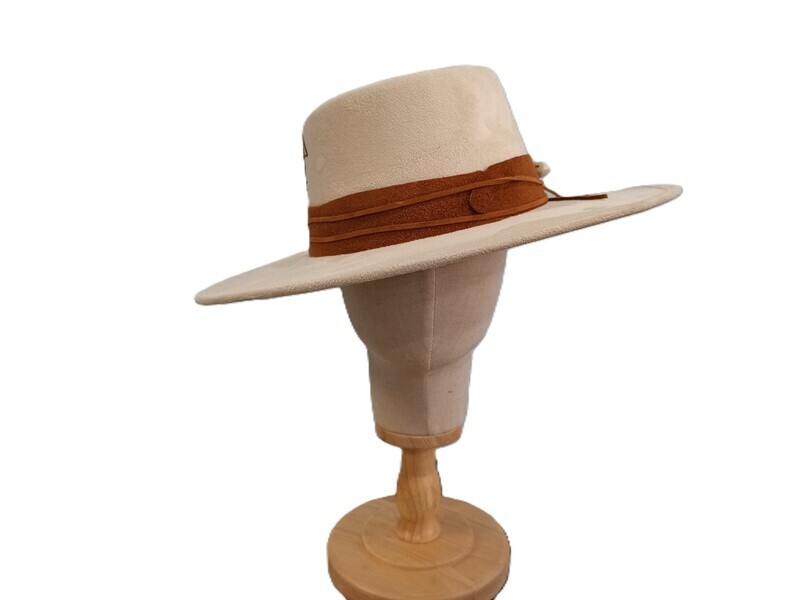 Lively Boater Tash Beige L