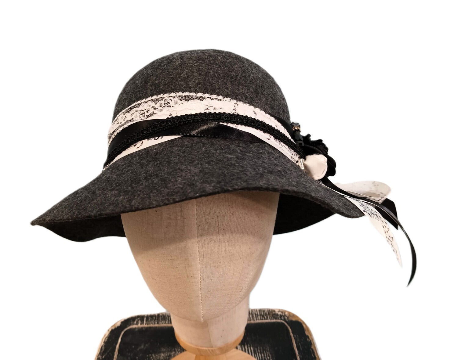 Caroline Cloche Grey