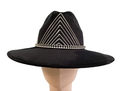 Lively Rancher Black