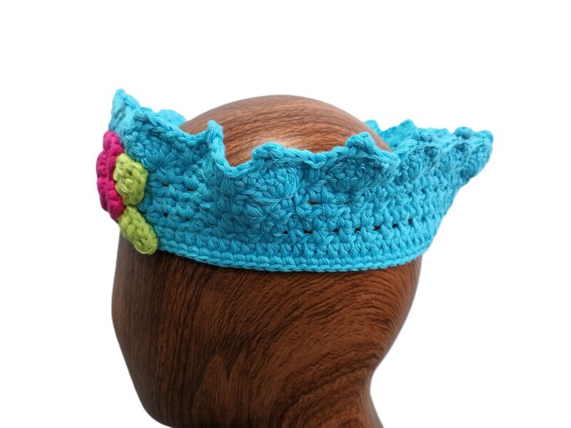 Crochet Blue Flower Crown