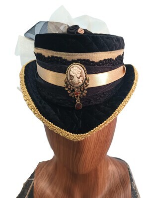 Black/ Gold Crushed Velvet Victorian Fascinator 1