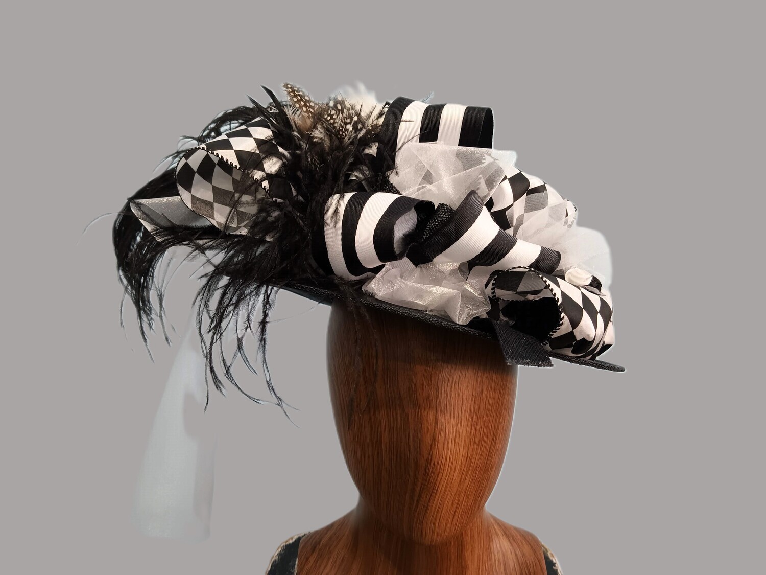 Black Wide Brim Derby Fascinator