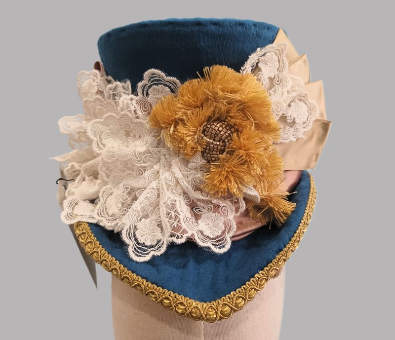 TTT Premium Victorian Fascinator