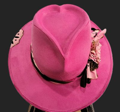 Tash Hot Pink Heart Crown Rancher 1 M